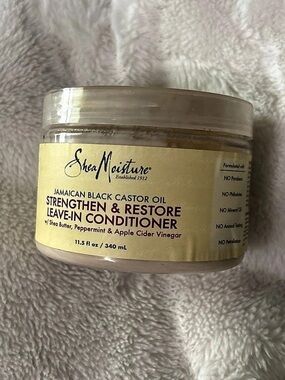 SheaMoisture Jamaican Black Castor Oil Strengthen & Restore Leave-In Conditioner